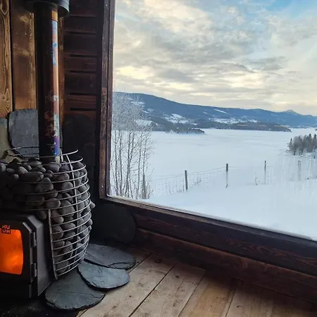 Apartamento Experience Jotunheimen From Vevstogo - Sauna With A View And Eco Living In An Old School Building
