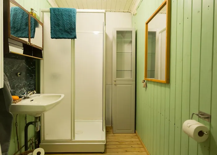 Daire Experience Jotunheimen From Vevstogo - Sauna With A View And Eco Living In An Old School Building *