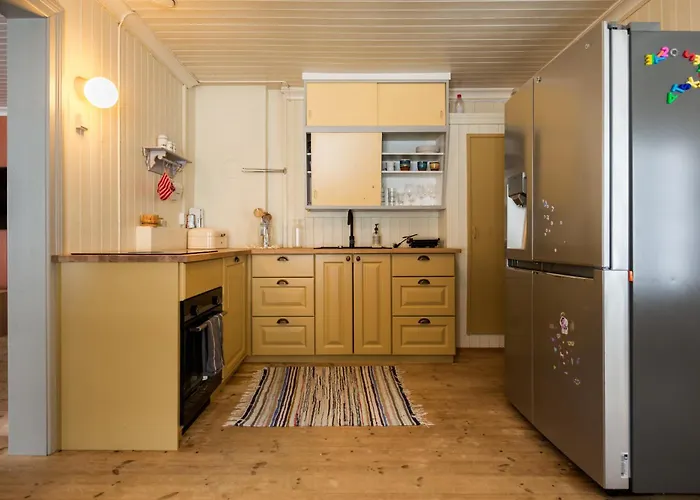 Experience Jotunheimen From Vevstogo - Sauna With A View And Eco Living In An Old School Building Vestre Slidre